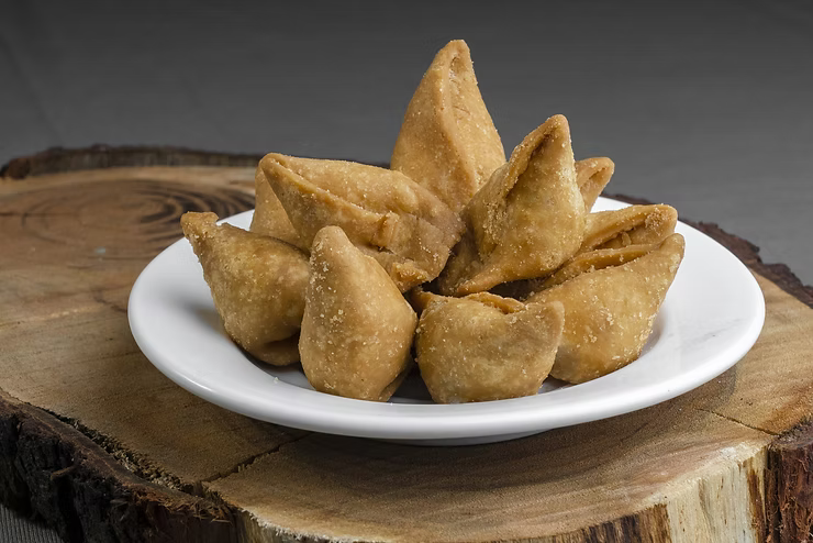 Dry Samosa (Jodhpuri)