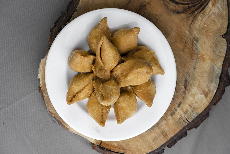Dry Samosa (Jodhpuri)