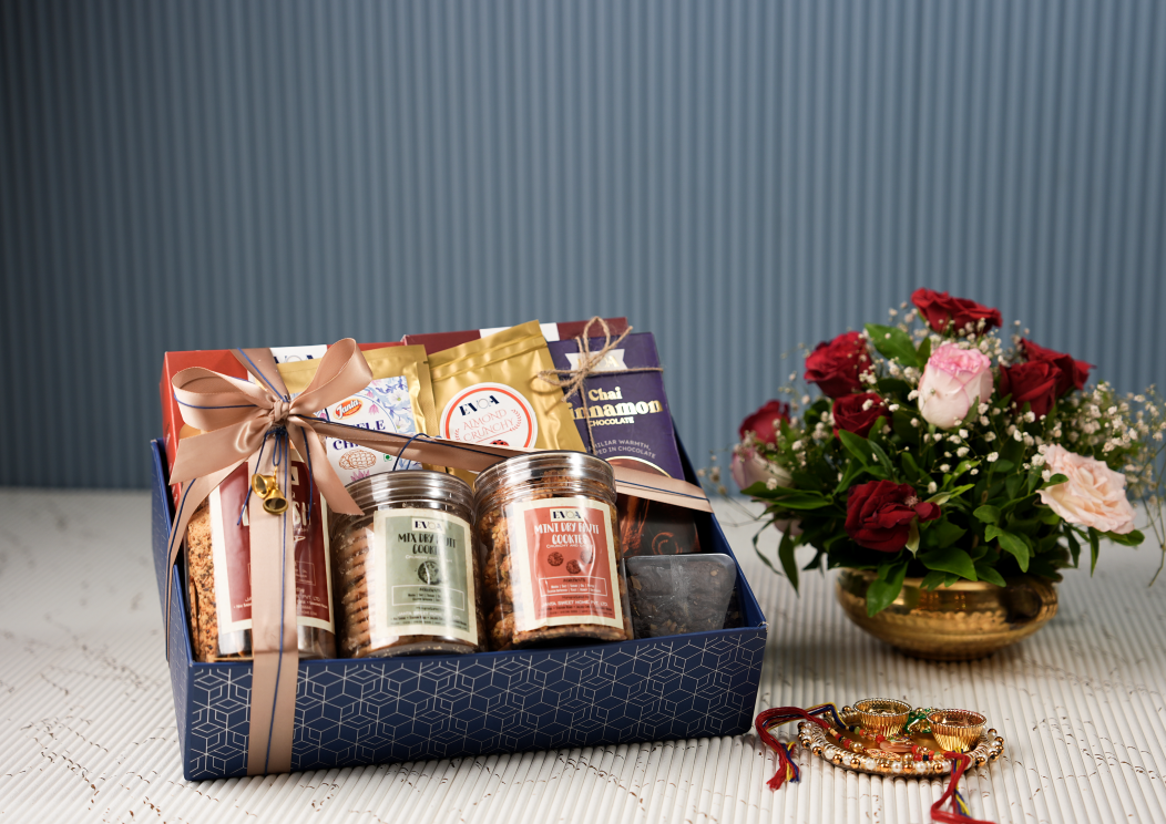 Evoa - Rakhi Hamper 2