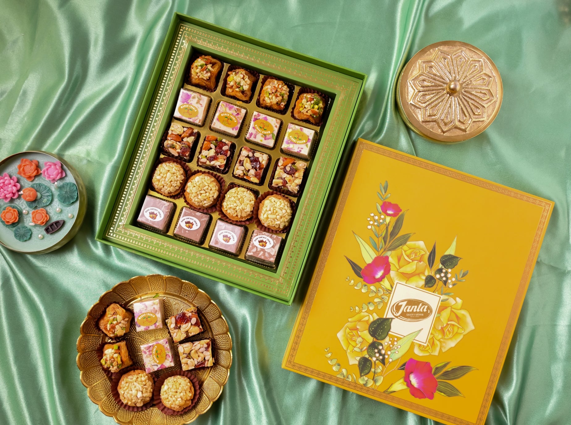 GOLDEN TREATS