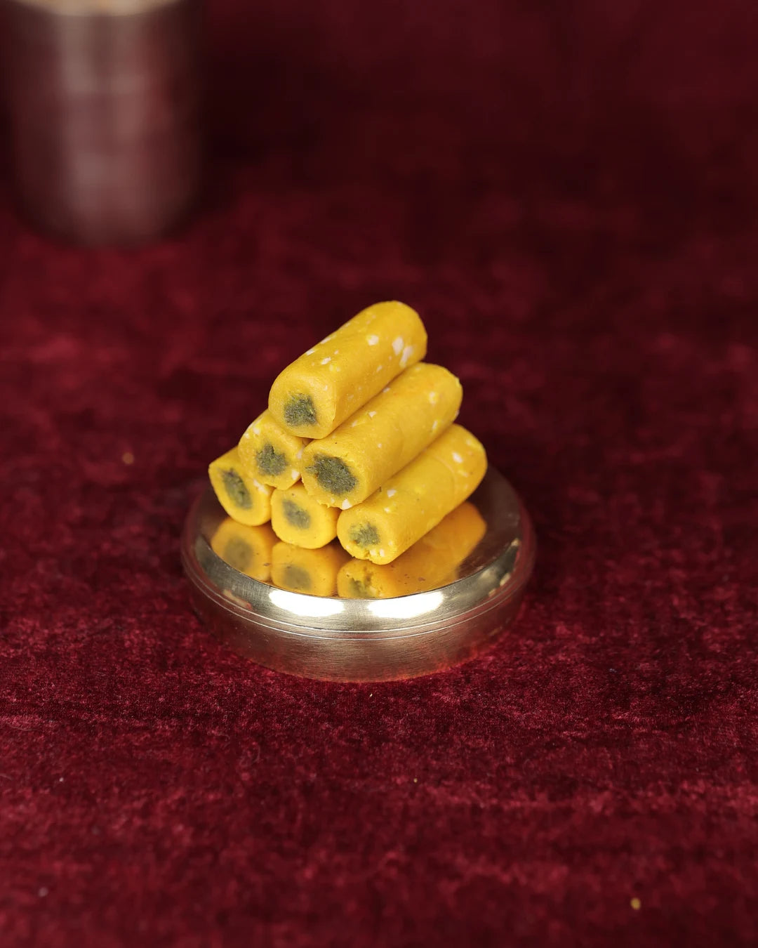Kesar Pista Roll