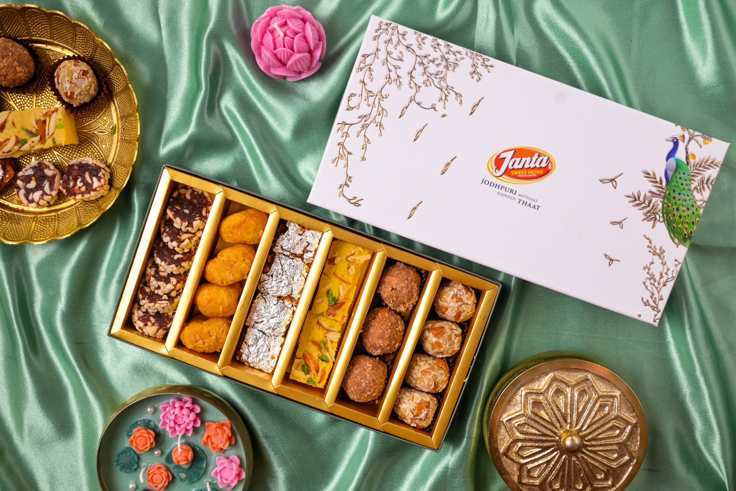 ROYAL MOR BOX