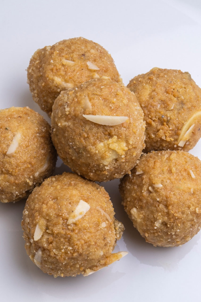 Besan Laddu